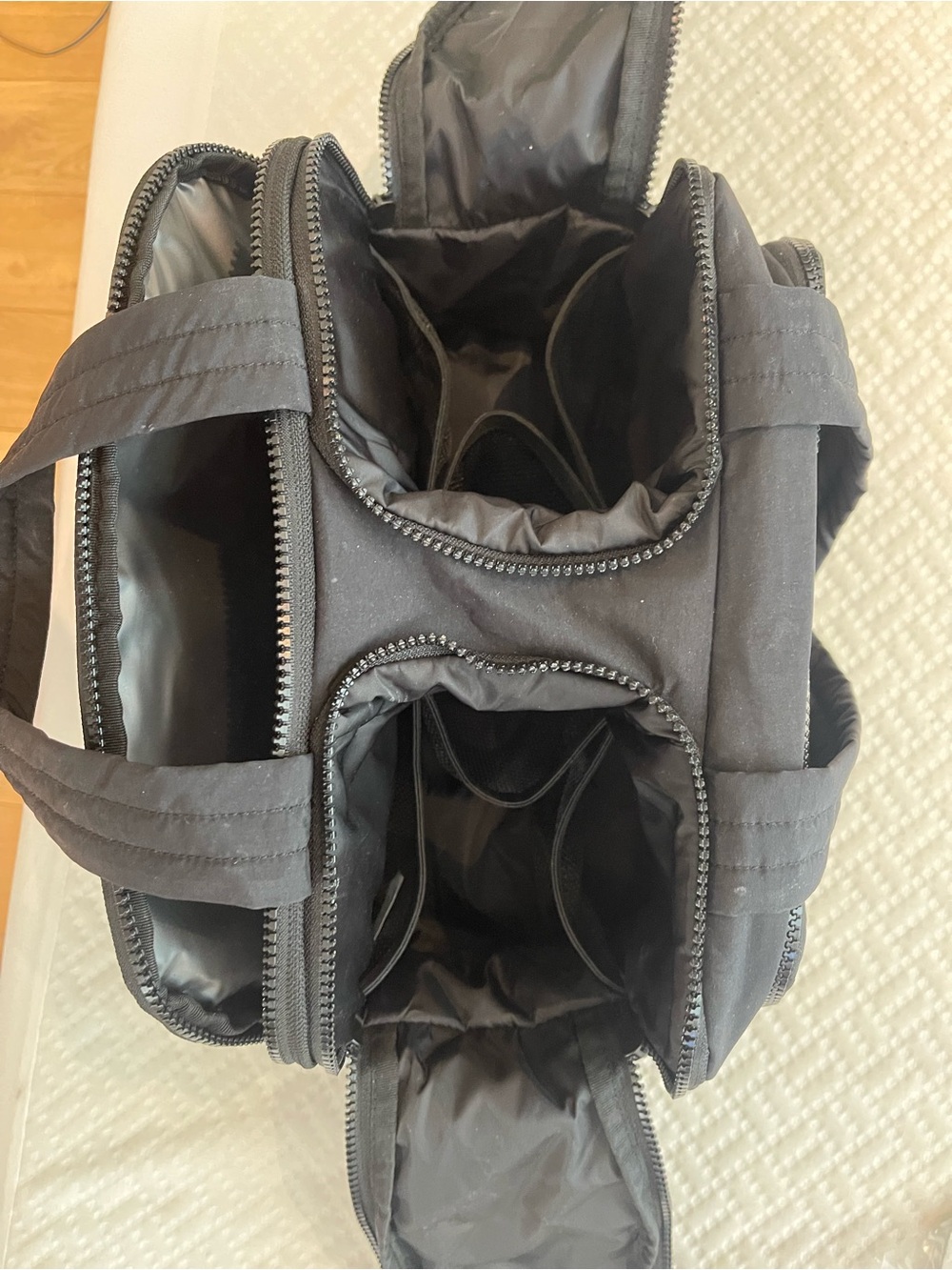 BAGSMART Black Quilted Toiletry Dopp Kit - Picture 6 of 9